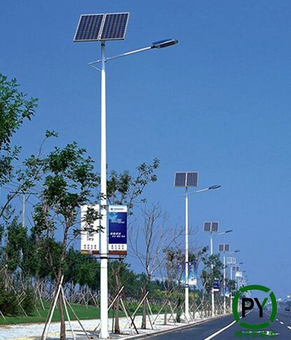 市电互补太阳能路灯